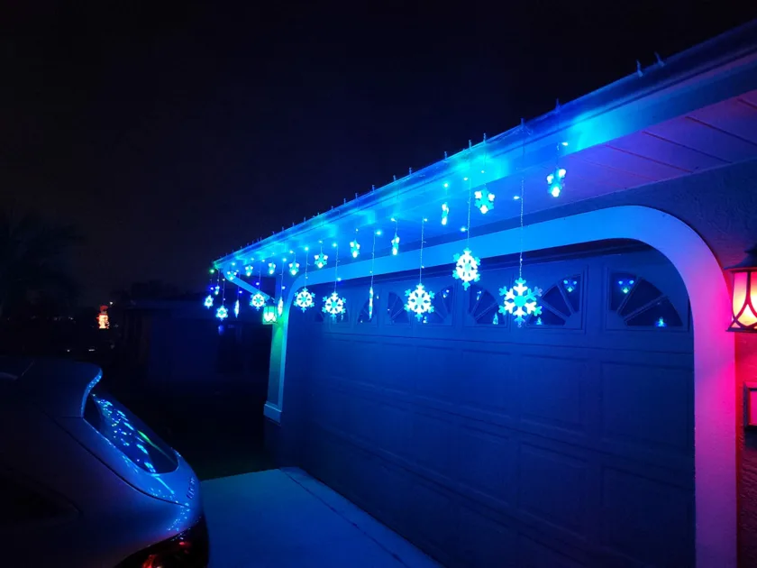 Blue Ledlights Garage Car Sie Angle View Nihgt Outdoors Dark Snowflake Christmas Lights